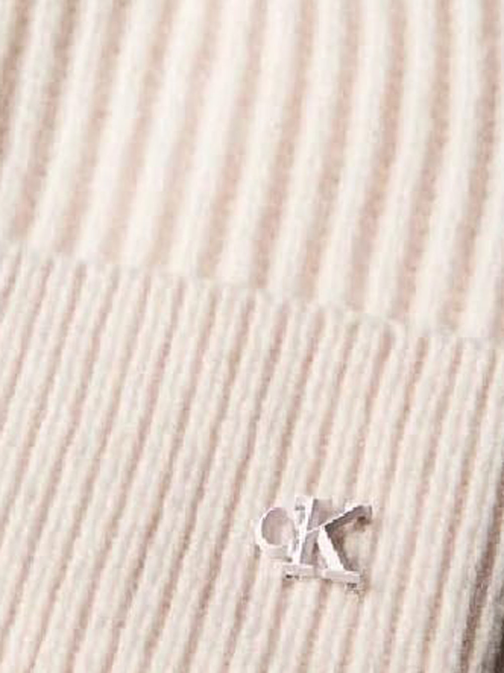 CK ACC.D COL Cappellino a costine con logo metal rosa