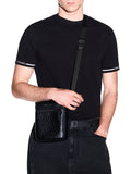 AX ARMANI U pochette a tracolla con loro in rilievo nero