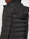GUESS ATH D PRE Piumino trapuntato collo alto nero