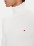 TOMMY H U COL Dolcevita con logo piccolo avorio
