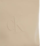 CK ACC.D COL Shopping bag sculpted slim tote 34 beige