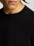 LYLE & SCOTT U Maglioncino girocollo leggero con logo tono su tono nero