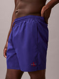 CK B.WEAR U Pantaloncini da bagno con cordoncino medio - CK Monogram blu