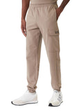 EA7 U Pantaloni tuta con tasconi e logo EA7 beige