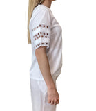 EMMEMARELLA2 T-shirt con ricami sulle maniche corte BIANCO OTTICO